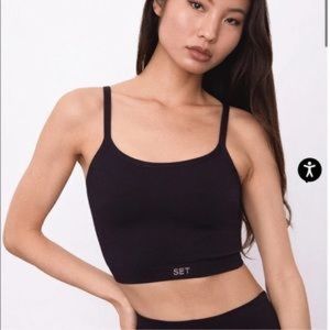 SET Active Black Crop Top